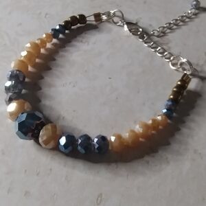 Blue and beige Beaded bracelet